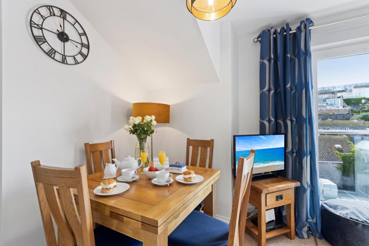 A Modern And Cosy Apartment Just Yards From Brixham'S Bustling Harbourside Εξωτερικό φωτογραφία